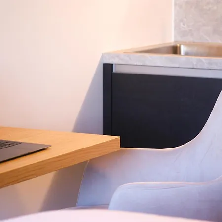 Aparthouse Leonhard *