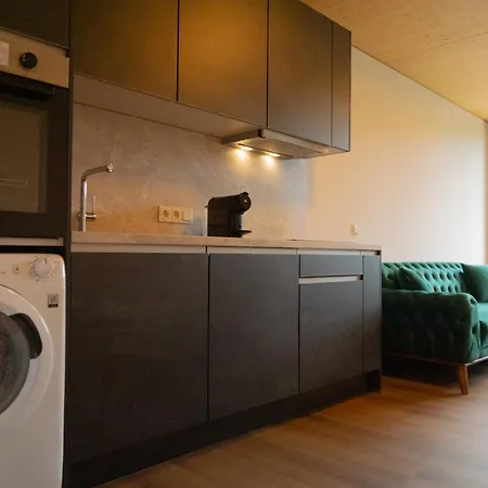 Aparthouse Leonhard *